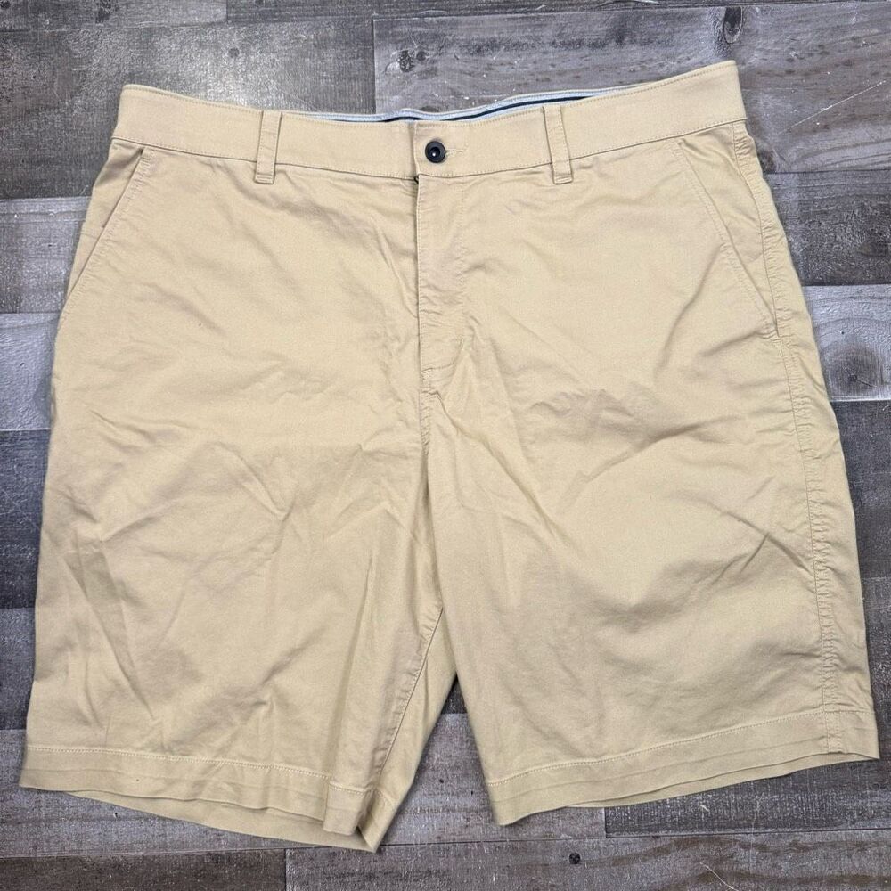 Nike Mens Size 38 Dri Fit Flat Front Shorts Tan Khaki Pockets Stretch